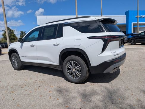 New 2026 Chevrolet Traverse LT image 6