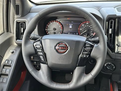 New 2026 Nissan Frontier PRO-4X w/ Pro-4x Convenience Package image 18