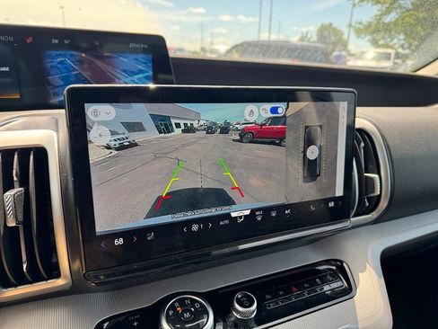 Certified 2025 Ford Expedition Active AWD/4WD image 28