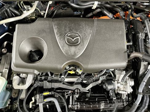 Used 2025 MAZDA CX-50 AWD 2.5 Hybrid w/ Premium Pkg image 34