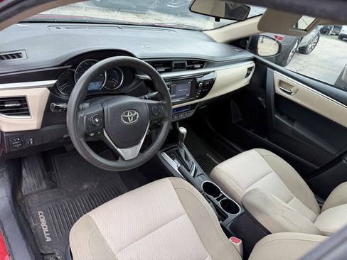 Used 2015 Toyota Corolla LE FWD image 12