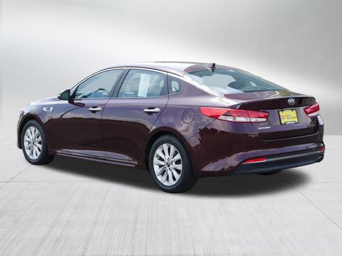 Used 2016 Kia Optima LX w/ Option Group 014 FWD image 5