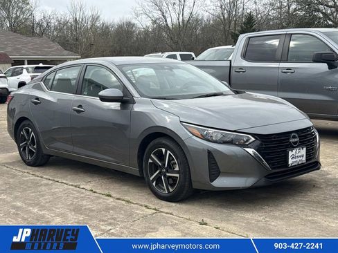 Used 2024 Nissan Sentra SV image 1