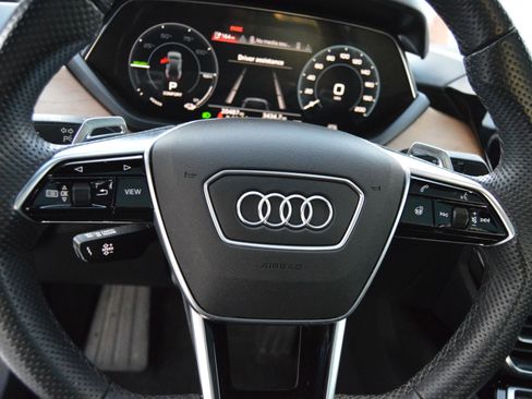 Used 2023 Audi e-tron GT Premium Plus image 16