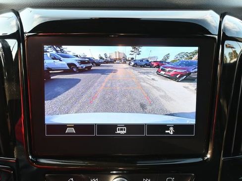 Used 2023 Chevrolet Traverse LT w/ Midnight/Sport Edition image 20