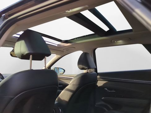 Used 2022 Hyundai Tucson Limited w/ Cargo Package image 16