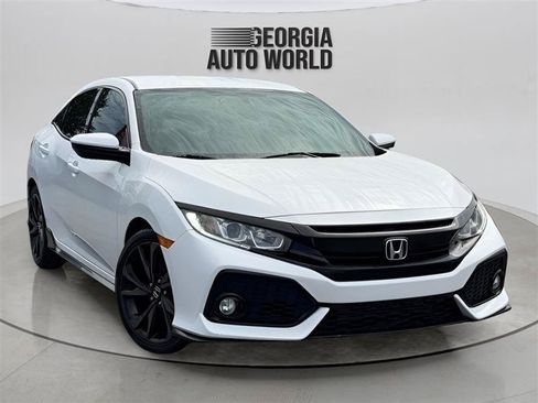 Used 2018 Honda Civic Sport image 8