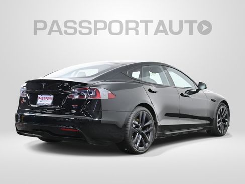 Used 2021 Tesla Model S Plaid image 8