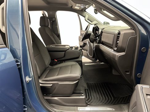 Used 2025 Chevrolet Silverado 2500 LT w/ Convenience Package AWD/4WD image 24