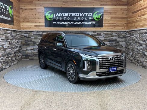 Used 2023 Hyundai Palisade Calligraphy w/ Cargo Package AWD/4WD image 2
