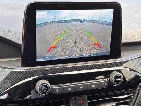 Used 2025 Ford Escape ST-Line FWD image 16