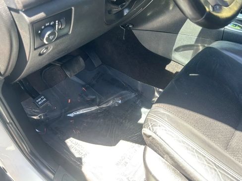 Used 2018 Jeep Grand Cherokee Altitude RWD image 28