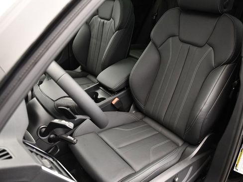 Certified 2025 Audi Q5 2.0T Premium image 34