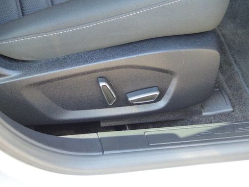 Used 2017 Ford Fusion SE image 34