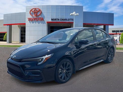 Used 2025 Toyota Corolla SE FWD image 5