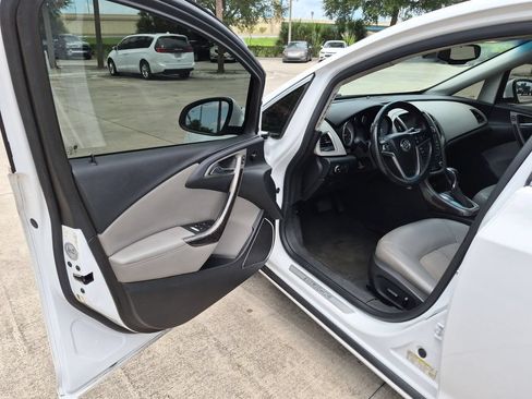 Used 2017 Buick Verano Sport Touring FWD image 8