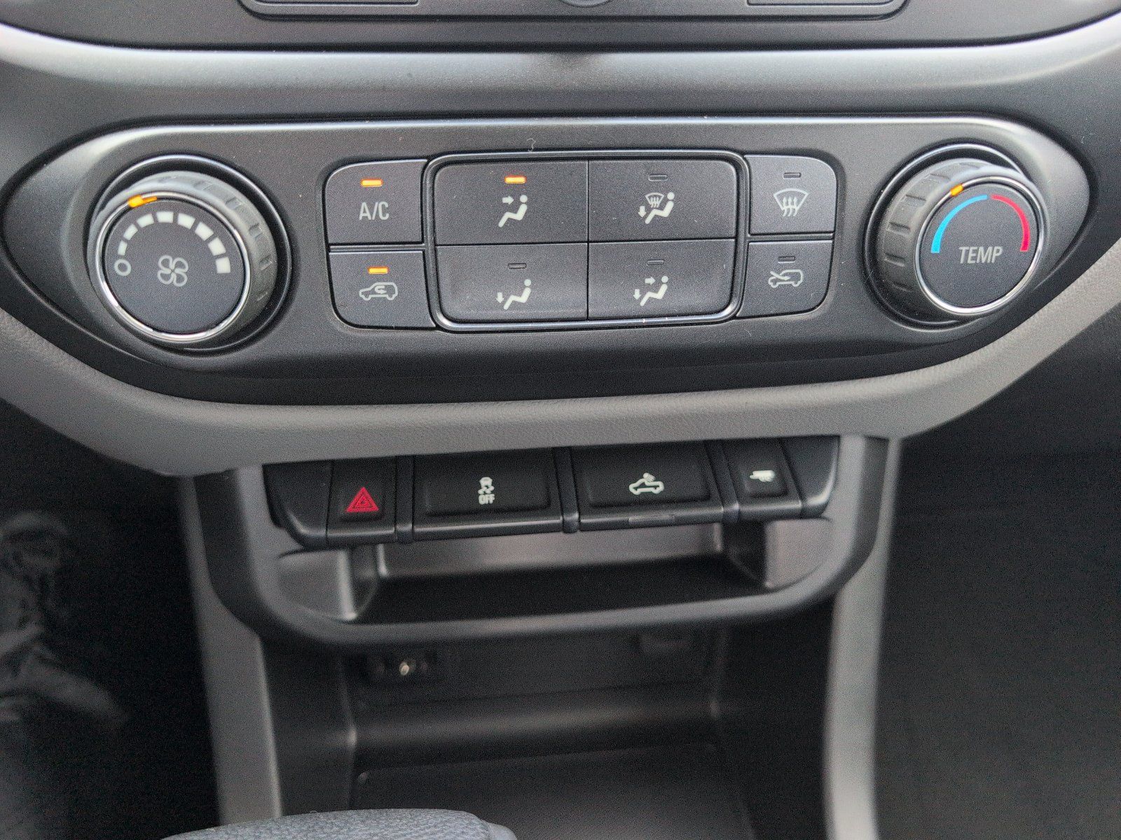 Used 2021 Chevrolet Colorado W/T w/ Custom Special Edition RWD image 26