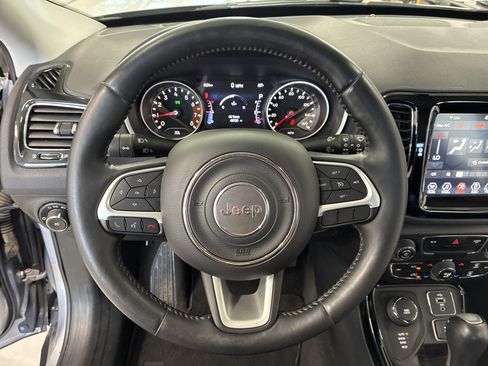 Used 2018 Jeep Compass Limited AWD/4WD image 27