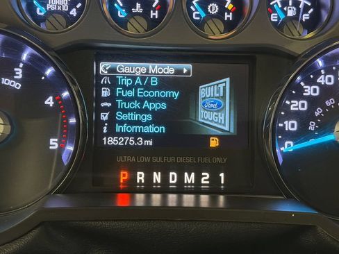 Used 2016 Ford F250 Lariat w/ Lariat Ultimate Package AWD/4WD image 19