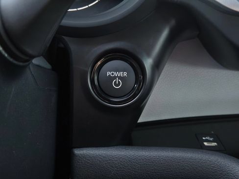 Certified 2026 Toyota Sienna XLE FWD image 21