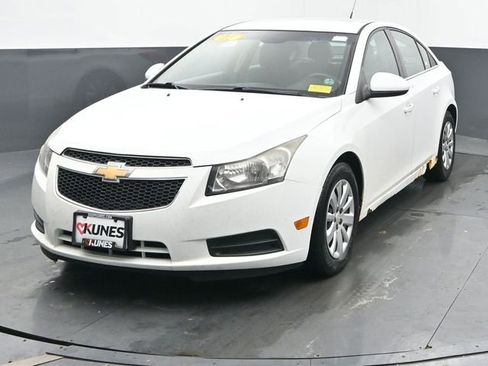Used 2011 Chevrolet Cruze LT image 5