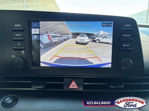 Used 2025 Hyundai Elantra Sport FWD image 18