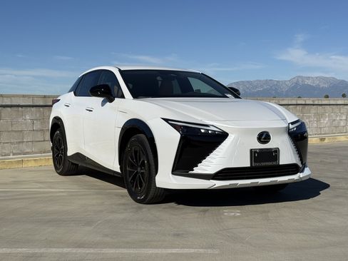 New 2026 Lexus RZ 350e 2WD image 2