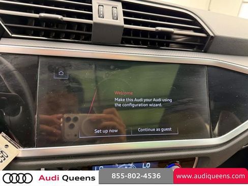 Used 2025 Audi Q3 2.0T Premium AWD/4WD image 29