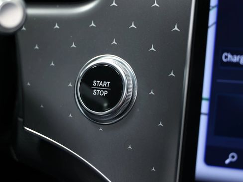 Used 2023 Mercedes-Benz EQS 450+ Sedan image 32