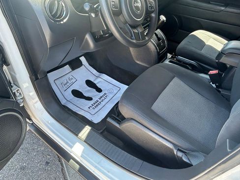 Used 2016 Jeep Patriot Sport w/ Power Value Group FWD image 10