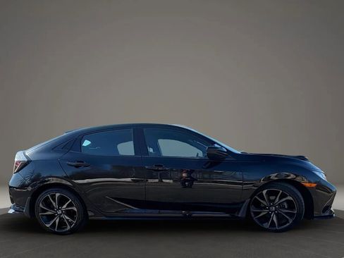 Used 2019 Honda Civic Sport image 6