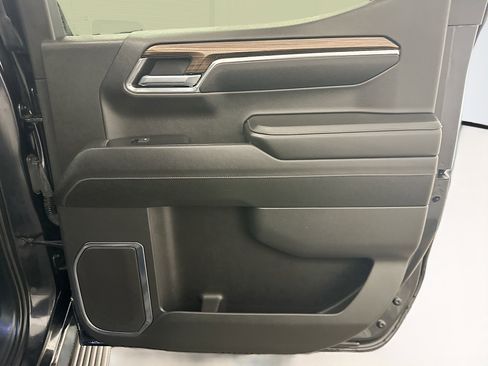 Used 2024 Chevrolet Silverado 1500 LT image 31