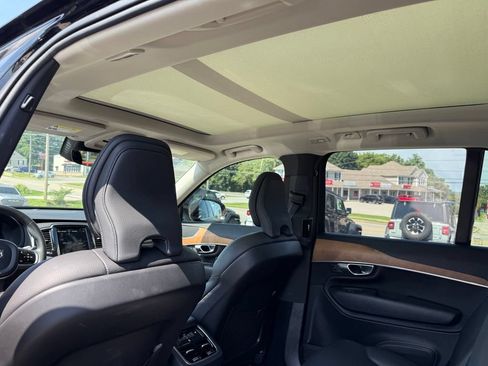 Used 2024 Volvo XC90 B6 Plus AWD/4WD image 24