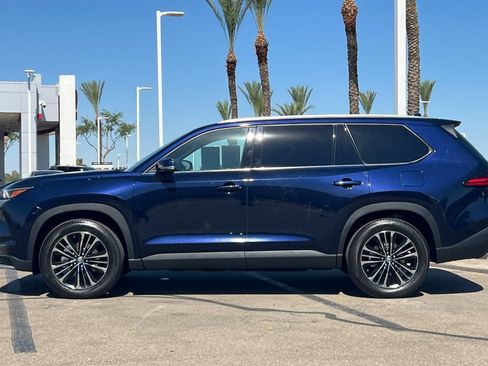 Certified 2025 Toyota Grand Highlander AWD Hybrid image 9