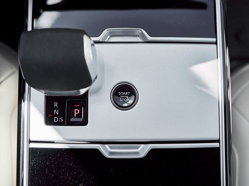 Used 2026 Land Rover Range Rover Long Wheelbase SE image 69