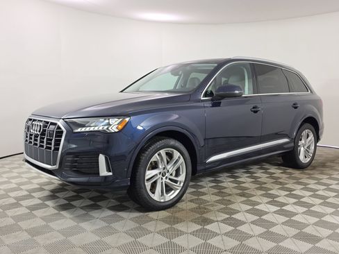 Used 2023 Audi Q7 2.0T Premium Plus w/ Premium Plus Package AWD/4WD image 3