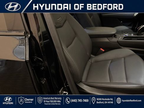Used 2024 Cadillac XT6 Sport w/ LPO, Floor Liner Package AWD/4WD image 30