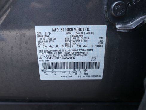 Used 2024 Ford Explorer XLT w/ Equipment Group 202A image 33