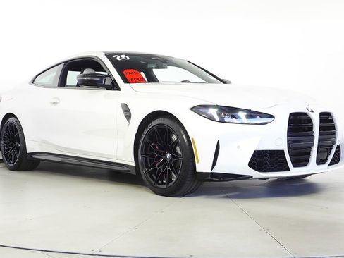 Used 2025 BMW M4 Competition image 4