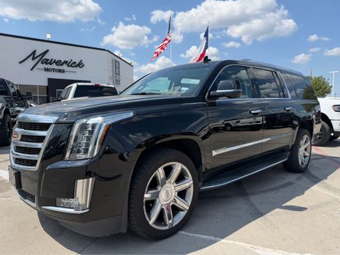 Used 2017 Cadillac Escalade ESV Luxury AWD/4WD image 1