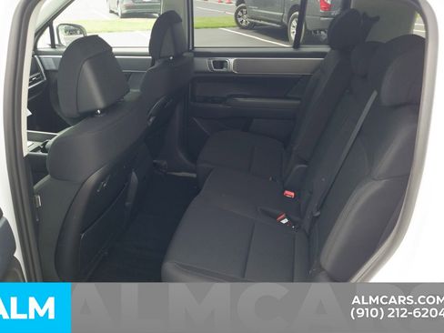 Used 2026 Hyundai Santa Fe SE FWD image 19