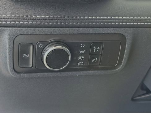 Used 2025 Ford Mustang Premium RWD image 12