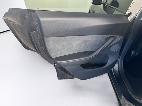 Used 2024 Tesla Model Y Long Range image 24