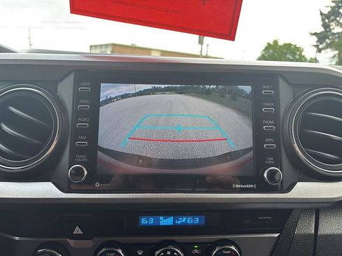 Used 2021 Toyota Tacoma SR5 AWD/4WD image 23