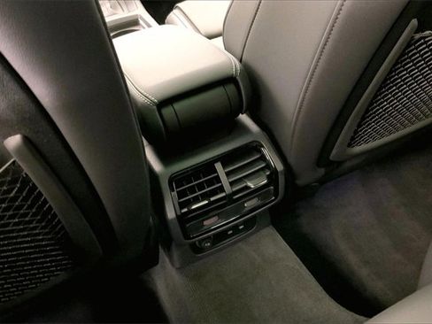 Certified 2025 Audi Q3 2.0T Premium w/ Convenience Package image 34