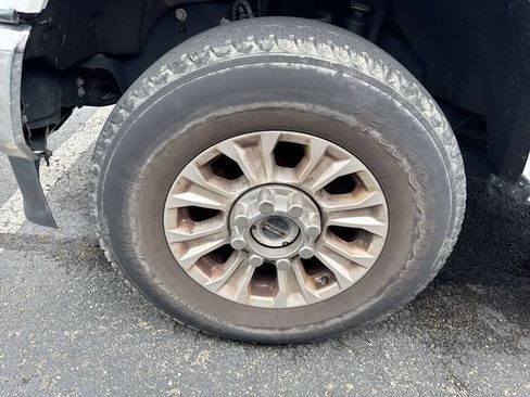 Used 2022 Ford F250 XLT AWD/4WD image 5