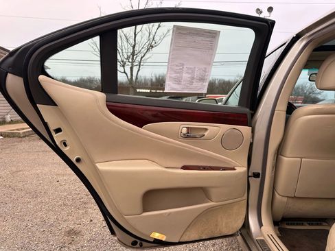 Used 2012 Lexus LS 460 AWD image 18