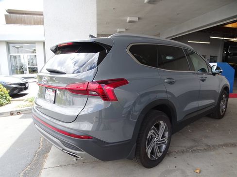 Certified 2023 Hyundai Santa Fe SEL w/ Cargo Package FWD image 4
