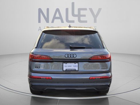 Used 2022 Audi Q7 Premium Plus image 4