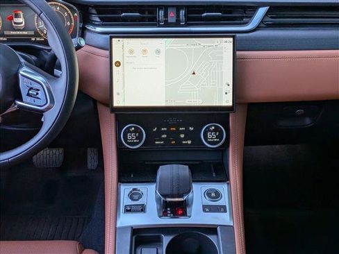 New 2026 Jaguar F-PACE R-Dynamic S AWD/4WD image 11